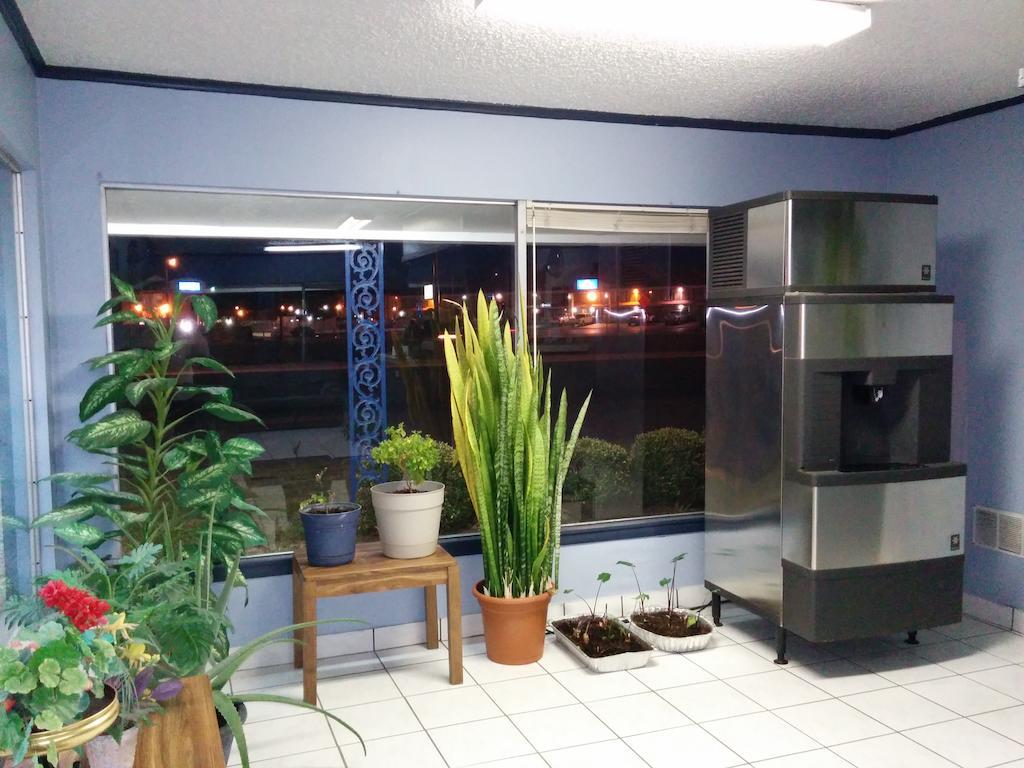 Crystal Motel Oakhurst Екстер'єр фото
