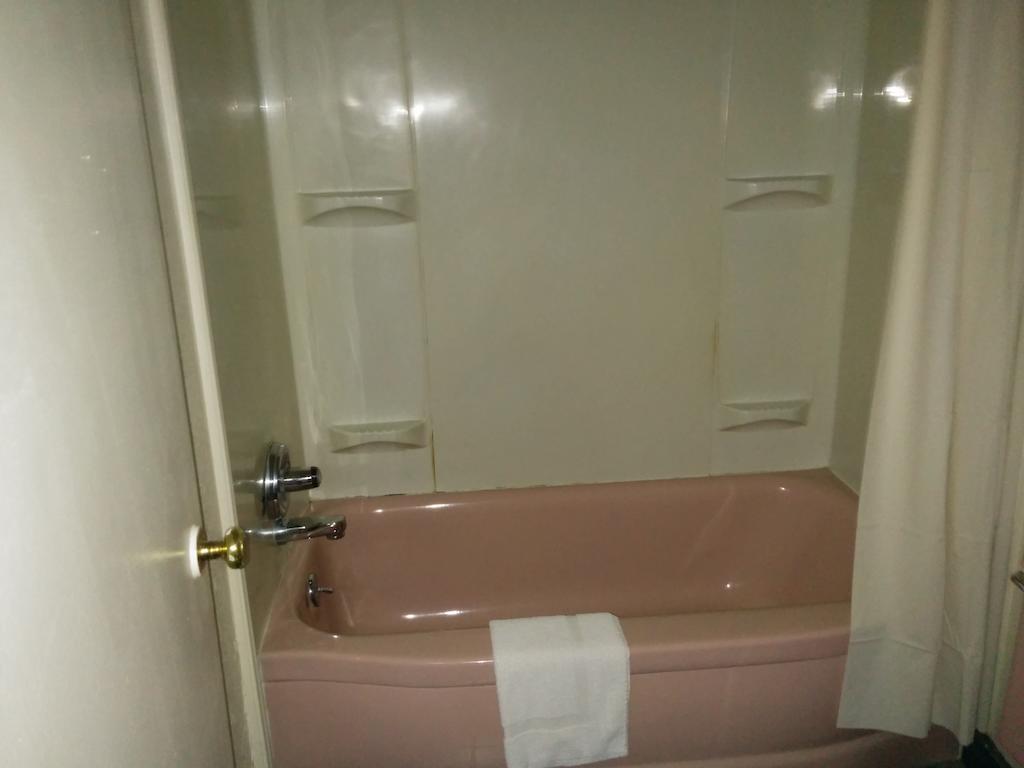 Crystal Motel Oakhurst Екстер'єр фото
