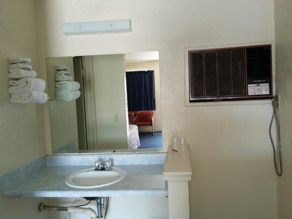 Crystal Motel Oakhurst Номер фото